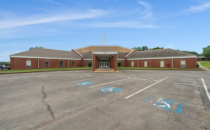 Pictures of Retail, Special Purpose property located at 1101 North Wheeler Avenue, Sallisaw, OK 74955 for sales - image #1