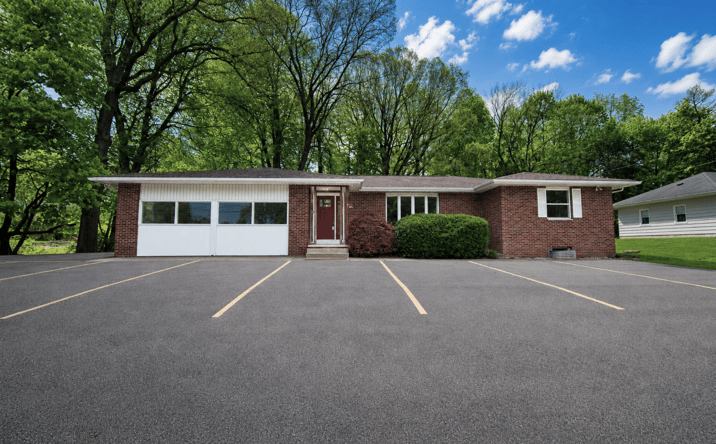 Pictures of Office, Retail property located at 6281 Stadium Drive, Kalamazoo, MI 49009 for sales - image #1