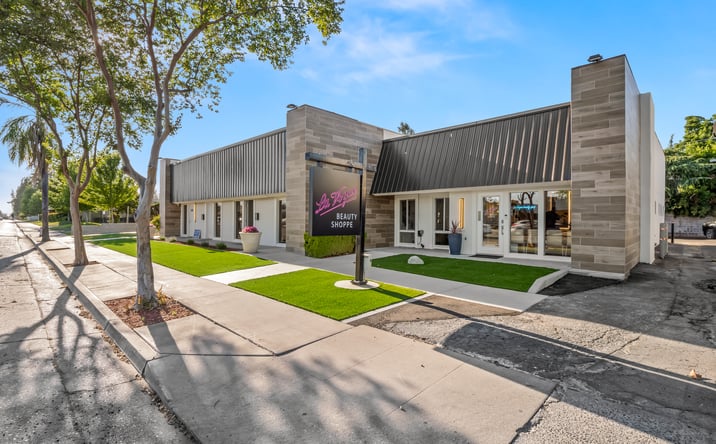 Pictures of Retail, Office, Mixed Use property located at 1490 W SHAW AVE, FRESNO, CA 93711-3610 for sales - image #1