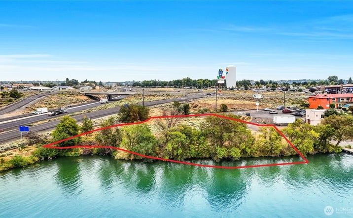 Pictures of Land property located at 0 Nna Lakeshore Court, Moses Lake, WA 98837 for sales - image #1