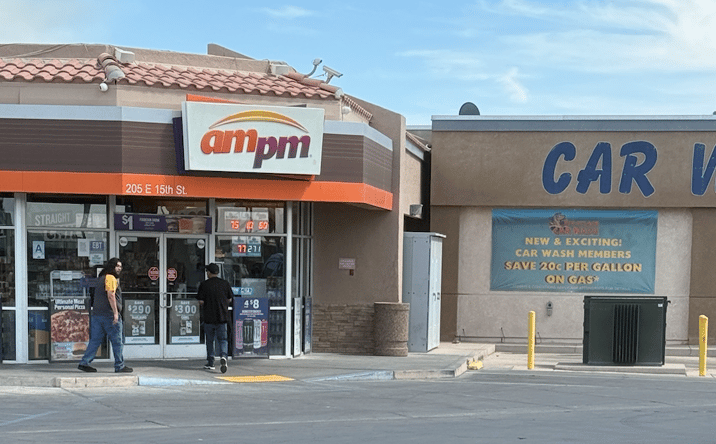 Pictures of Retail property located at 205 East 15th Street, Imperial, CA 92251 for sales - image #1