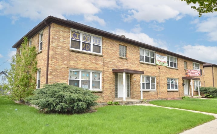 Pictures of Multifamily, Mixed Use, Business for Sale property located at 2809 W ATKINSON AVE, MILWAUKEE, WI 53209-6026 for sales - image #1