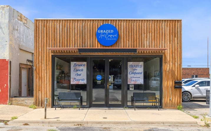 Pictures of Retail property located at 306 N BROADWAY ST, BROWNWOOD, TX 76801-3117 for sales - image #1