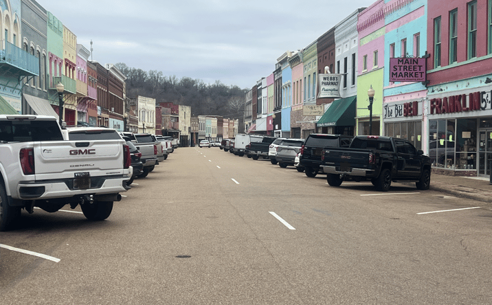 Pictures of Office, Mixed Use property located at 230 South Main Street, Yazoo City, MS 39194 for sales - image #1