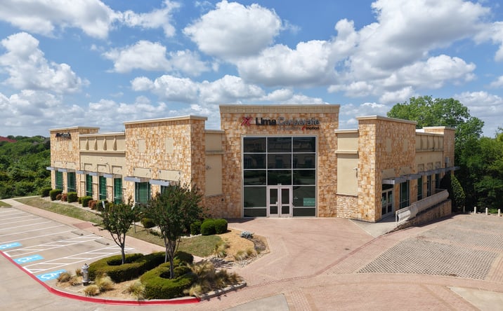 Pictures of Office property located at 2001 Northeast Green Oaks Boulevard, Arlington, TX 76006 for sales - image #1