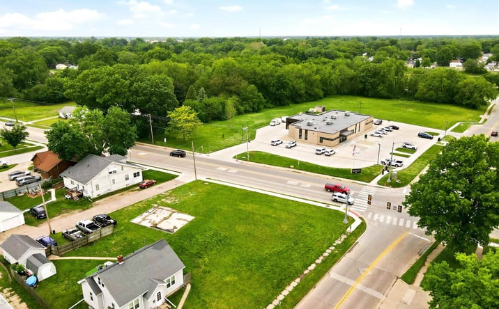 Pictures of Land property located at 333 Curran Street, Burlington, IA 52601 for sales - image #1