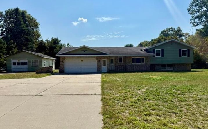 Pictures of Industrial property located at 2115 E Sternberg Road, Muskegon, MI 49444 for sales - image #1