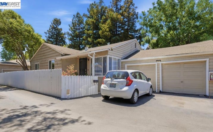 Pictures of Multifamily property located at 882 Tennyson Rd, Hayward, CA 94544 for sales - image #1