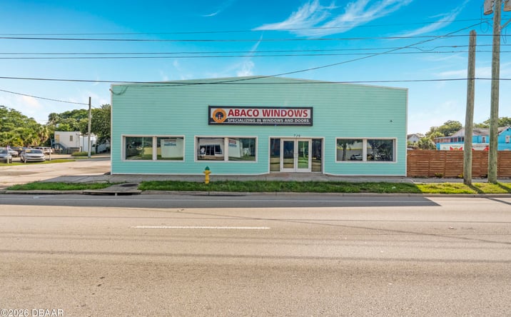 Pictures of Retail property located at 719 N Ridgewood Avenue, Daytona Beach, FL 32114 for sales - image #1