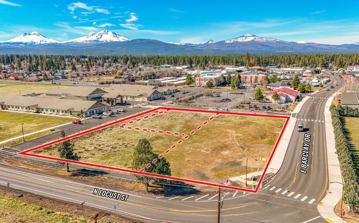 Pictures of Land property located at NEC of E Barclay Dr. & N Locust St., Sisters, OR 97759 for sales - image #1