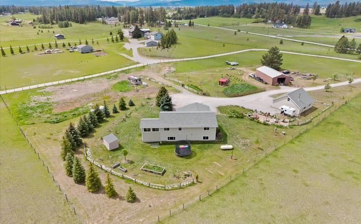 Pictures of Multifamily property located at 133 Fox View Trail, KALISPELL, MT 59901 for sales - image #1