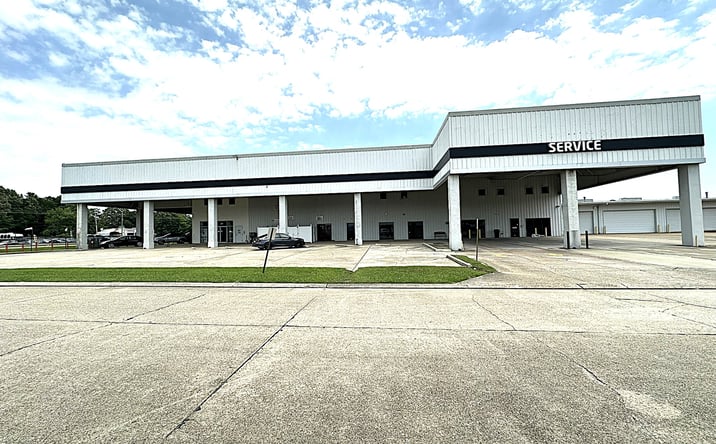 Pictures of Retail, Industrial, Special Purpose property located at 13000 FLORIDA BLVD, BATON ROUGE, LA 70815-2955 for sales - image #1