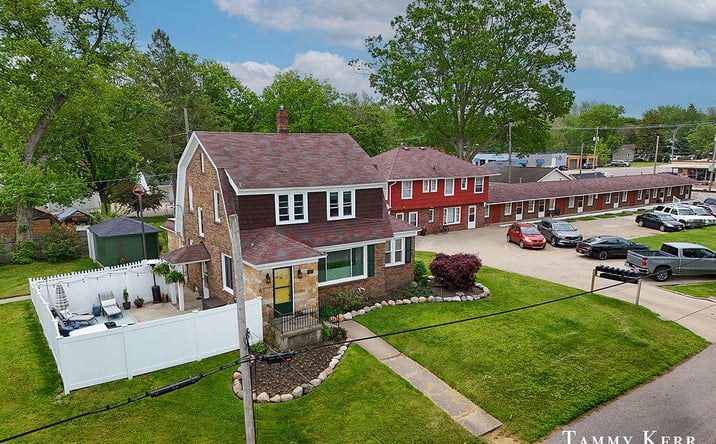 Pictures of Business for Sale property located at 1159 S Shore Drive, Holland, MI 49423 for sales - image #1