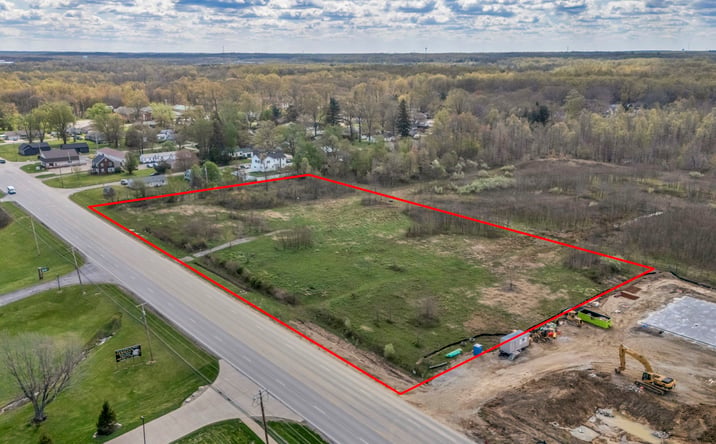 Pictures of Retail property located at 3355 Liberty Avenue, Vermilion, OH 44089 for sales - image #1
