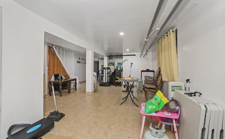 Pictures of Multifamily property located at 1955 Andrews Ave S, Bronx, NY 10453 for sales - image #1