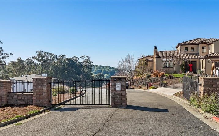 Pictures of Land property located at 6 Turner Court, Oakland, CA 94605 for sales - image #1