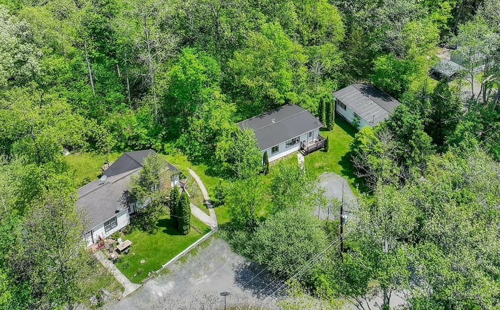 Pictures of Multifamily property located at 1460 - 1466 Pocono Lane, Bartonsville, PA 18321 for sales - image #1