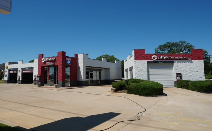 Pictures of Retail property located at 1841 PRECINCT LINE RD, HURST, TX 76054-3132, 1531 South Cooper Street, Arlington, TX 76010, 4810 Matlock Road, Arlington, TX 76018, 11415 Farm to Market Road 730 North, Azle, TX 76020 for sales - image #1