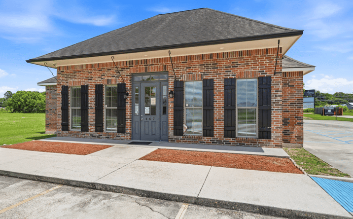 Pictures of Office property located at 467 Oak Plaza Blvd, Brusly, LA 70719 for sales - image #1
