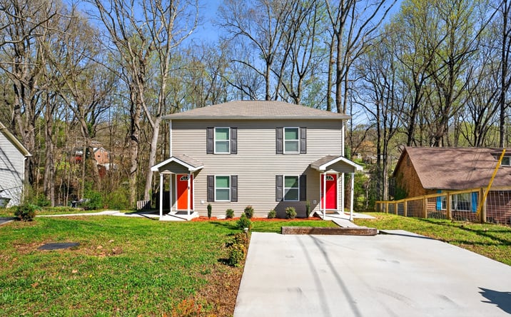 Pictures of Multifamily property located at 100 PARKSTONE DR, GREENVILLE, SC 29609 for sales - image #1