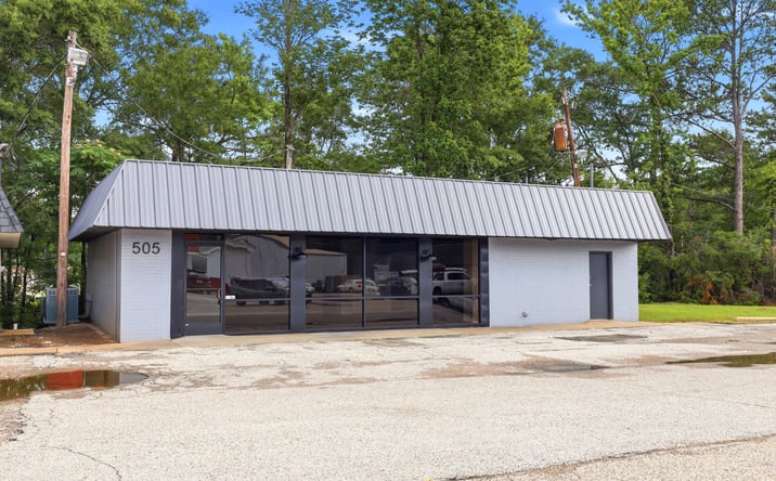 Pictures of Office property located at 505 US Highway 271 South, Gilmer, TX 75644 for sales - image #1