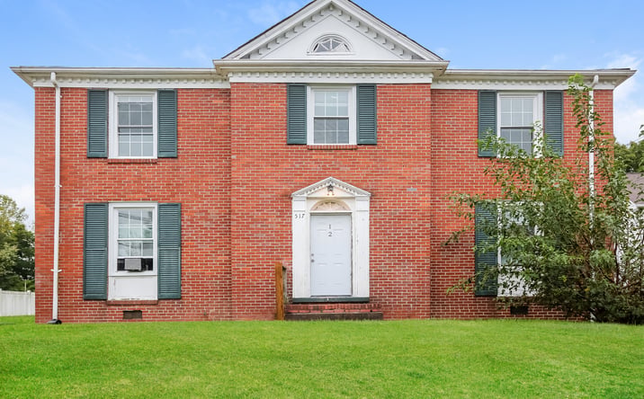 Pictures of Multifamily property located at 517 Willow Street, Mt Airy, NC 27030 for sales - image #1