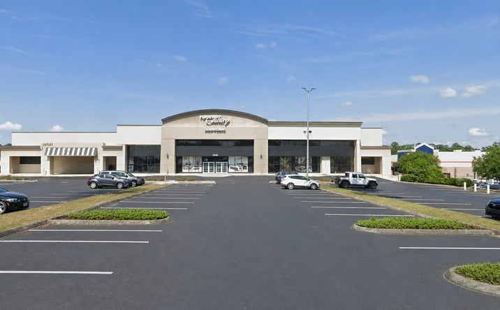 Pictures of Retail property located at 2330 Northwest 13th Street, Gainesville, FL 32609 for sales - image #1