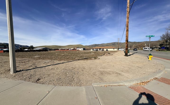 Pictures of Land property located at W J St & N Mill St, Tehachapi, CA 93561 for sales - image #1