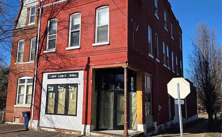 Pictures of Multifamily property located at 3801 Marine Avenue, St. Louis, MO 63118 for sales - image #1