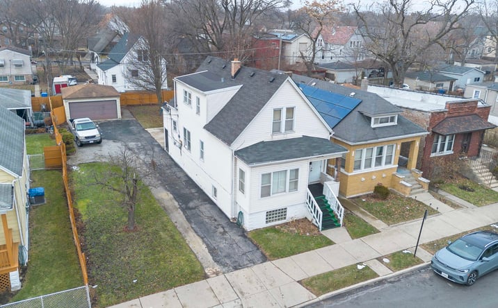 Pictures of Multifamily property located at 9352 S Woodlawn Avenue, Chicago, IL 60619 for sales - image #1