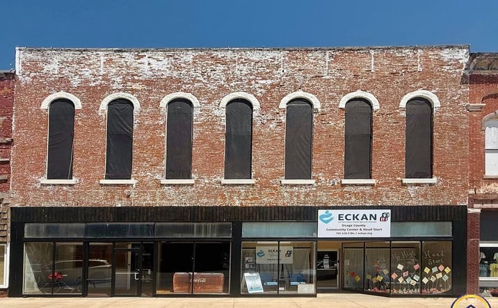 Pictures of Office, Industrial, Retail property located at 526 Market ST #and 528 Market St., Osage City, KS 66523 for sales - image #1