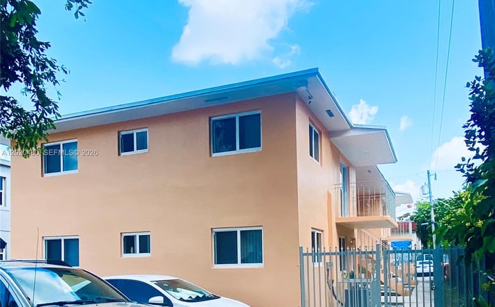 Pictures of Multifamily property located at 1121 NW 4  ST, Miami, FL 33128 for sales - image #1