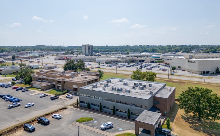 Pictures of Office property located at 1501 South Waldron Road, Fort Smith, AR 72903 for sales - image #1