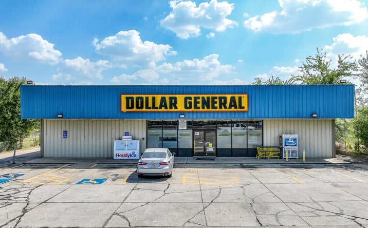 Pictures of Retail property located at 1501 W South Commerce Street, Wills Point, TX 75169 for sales - image #1