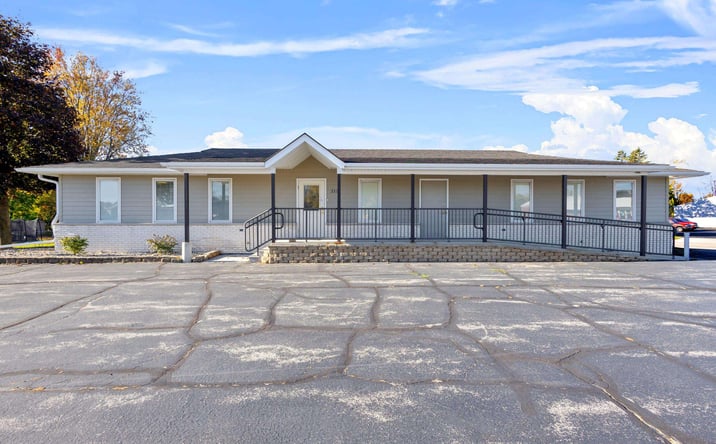 Pictures of Office, Retail property located at 2131 CALUMET Drive, New Holstein, WI 53061 for sales - image #1