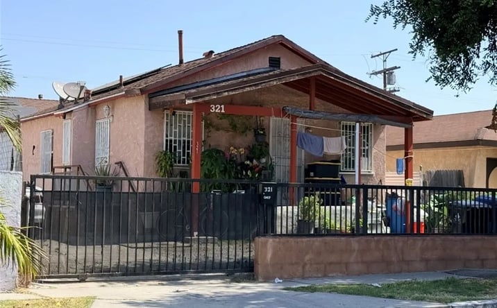 Pictures of Multifamily property located at 321 E 101st, Los Angeles, CA 90003 for sales - image #1