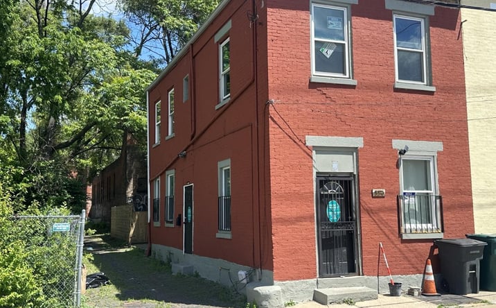 Pictures of Multifamily property located at York St, Cincinnati, OH 45214 for sales - image #1