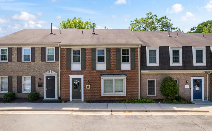 Pictures of Office property located at 7003 KILWORTH LN, SPRINGFIELD, VA 22151-4008 for sales - image #1