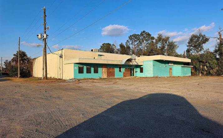 Pictures of Special Purpose property located at 118 Park St E, Perry, FL 32347 for sales - image #1