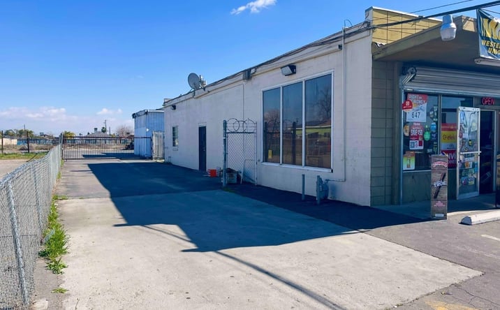 Pictures of Special Purpose property located at 2222 S Chester Avenue, Bakersfield, CA 93304 for sales - image #1