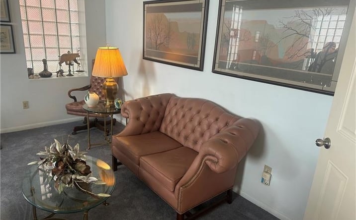 Pictures of Office property located at 902 22nd St, Aliquippa, PA 15001 for sales - image #1