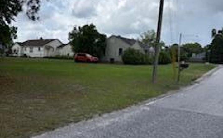 Pictures of Mixed Use property located at 216 Thomas Drive, Sumter, SC 29150 for sales - image #1