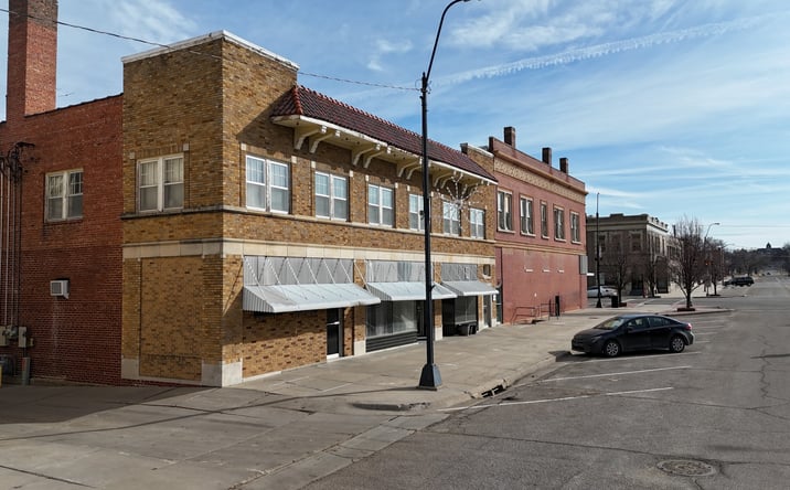Pictures of Retail, Mixed Use property located at 135 W SIXTH ST, CONCORDIA, KS 66901 for sales - image #1