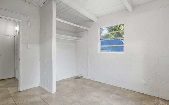 Pictures of Retail property located at 4 Idaho Ct, Pensacola, FL 32505 for sales - image #1