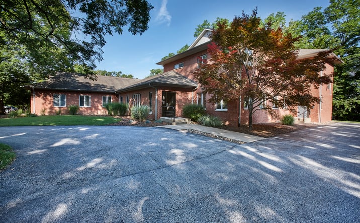Pictures of Office property located at 824 17TH ST, MOLINE, IL 61265 for sales - image #1