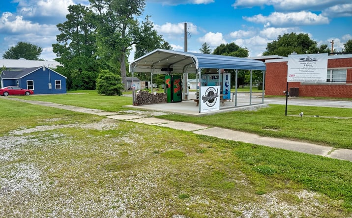Pictures of Land, Retail property located at 300 Front Street, Xenia, IL 62899 for sales - image #1