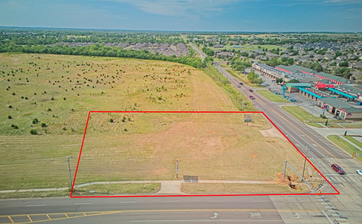 Pictures of Retail, Land property located at 200 Cemetery Road, Yukon, OK 73099 for sales - image #1