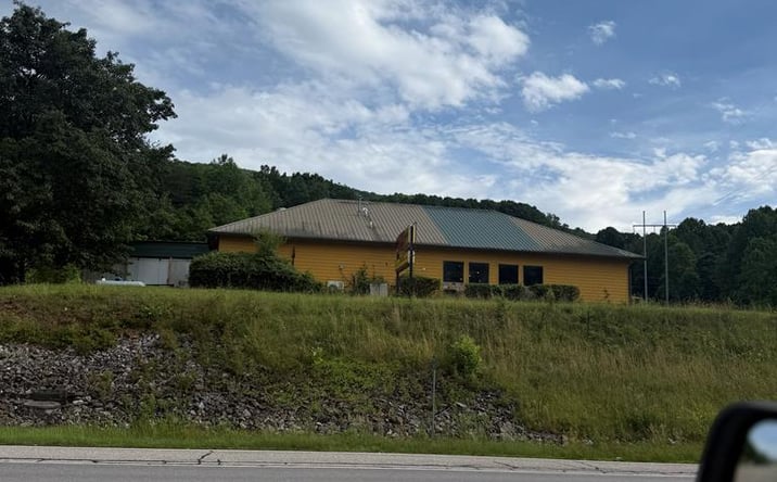 Pictures of Retail property located at 3064 W Us Hwy 76 W, Hiawassee, GA 30546 for sales - image #1