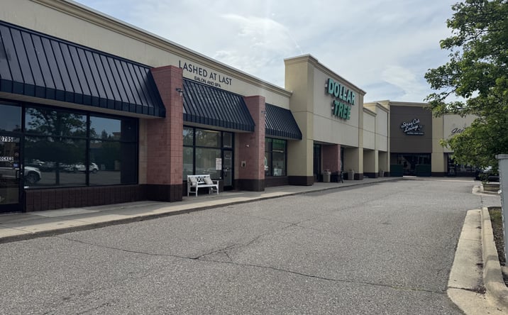 Pictures of Retail property located at 40775 GARFIELD RD, CLINTON TOWNSHIP, MI 48038-2956 for sales - image #1