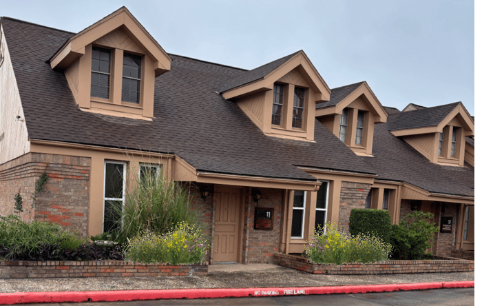 Pictures of Office property located at 6910 Bellaire Blvd., Unit 11, Houston, TX 77074 for sales - image #1